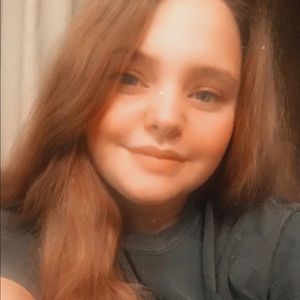 Meet your Posher, Destinee